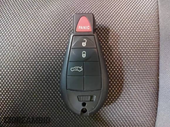 2013 Dodge Challenger SXT с VIN 2C3CDYAG5DH593050, выставлен на аукционе IAAI как лот 43392807 с пробегом 163 707 миль миль и . История ставок и продаж доступна на DreamBid. Изображение 11.