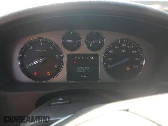 2008 Cadillac Escalade ESV with VIN 1GYFK66858R135366, listed as a Copart auction lot 68320235 with 216,820 mi miles and Clean title. Bid and sale history available at DreamBid. Image 9.