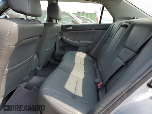 2006 Honda Accord with NAVI z VIN JHMCN36576C003471, wystawiony jako Copart lot #59330565 z przebiegiem 92 999 mil mil oraz Szkoda całkowita • Salvage title. Historia ofert i sprzedaży dostępna na DreamBid. Obrazek 10.