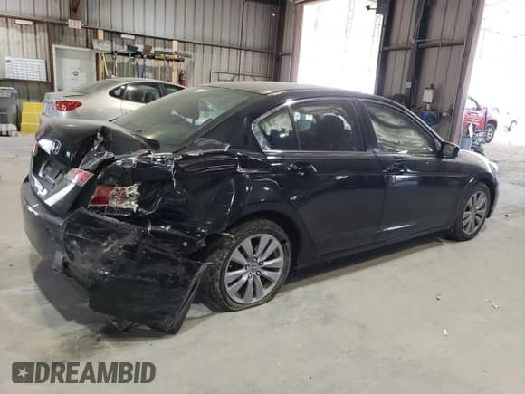 2011 Honda Accord EX z VIN 1HGCP2F78BA067985, wystawiony jako Copart lot #84965435 z przebiegiem 132 674 mil mil oraz Szkoda całkowita • Salvage title. Historia ofert i sprzedaży dostępna na DreamBid. Obrazek 3.