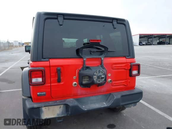 2022 Jeep Wrangler Unlimited Sport with VIN 1C4HJXKN6NW149177, listed as a IAAI auction lot 41509598 with 104,609 mi miles and . Bid and sale history available at DreamBid. Image 16.