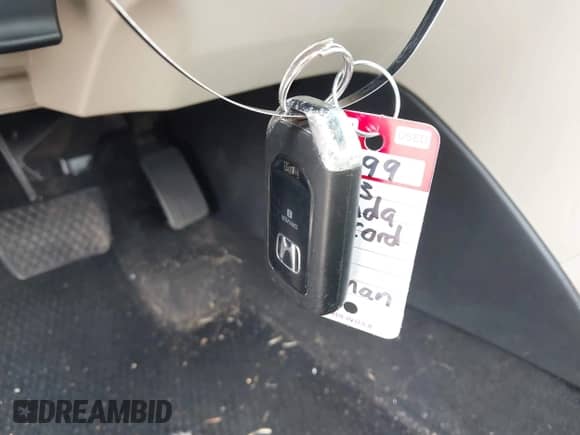 2013 Honda Accord EX-L с VIN 1HGCR2F81DA133928, выставлен на аукционе IAAI как лот 43213603 с пробегом 199 436 миль миль и . История ставок и продаж доступна на DreamBid. Изображение 11.