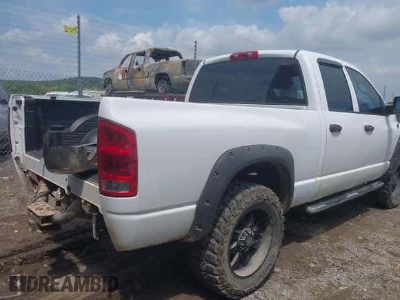 2005 Dodge 1500 SLT with VIN 1D7HU18D55S276776, listed as a IAAI auction lot 42975164 with 188,775 mi miles and . Bid and sale history available at DreamBid. Image 4.