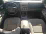 2005 Toyota Tacoma с VIN 5TETX22N35Z056373, выставлен на аукционе Copart как лот 71094025 с пробегом 256 961 миль миль и Списание • Salvage title. История ставок и продаж доступна на DreamBid. Изображение 8.