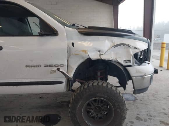 2004 Dodge 2500 SLT with VIN 1D7KU28D34J269793, listed as a IAAI auction lot 43186607 with 175,879 mi miles and . Bid and sale history available at DreamBid. Image 6.
