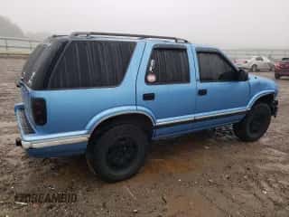 1996 Chevrolet Blazer с VIN 1GNDT13WXT2141284, выставлен на аукционе Copart как лот 73457194 с пробегом 207 648 миль миль и Списание • Salvage title. История ставок и продаж доступна на DreamBid. Изображение 3.