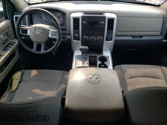 2010 Dodge 1500 ST с VIN 1D7RV1GP9AS159645, выставлен на аукционе Copart как лот 67380604 с пробегом 275 591 миль миль и Чистый • Clean title. История ставок и продаж доступна на DreamBid. Изображение 8.