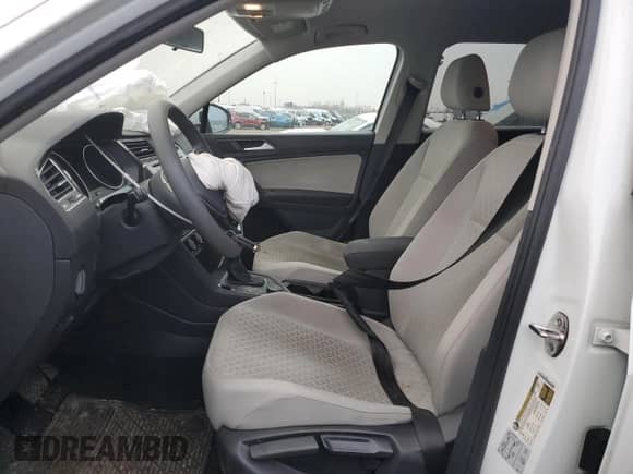 2020 Volkswagen Tiguan S с VIN 3VV0B7AXXLM061051, выставлен на аукционе Copart как лот 47540625 с пробегом 78 737 миль миль и Списание • Salvage title. История ставок и продаж доступна на DreamBid. Изображение 7.