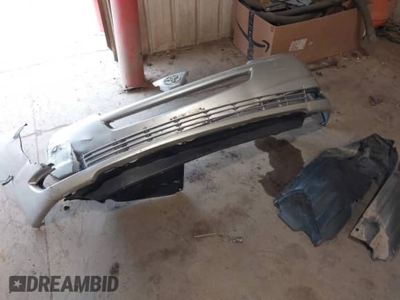 2005 Toyota Sienna XLE z VIN 5TDZA22C85S344056, wystawiony jako IAAI lot #42893969 z przebiegiem 152 668 mil mil oraz . Historia ofert i sprzedaży dostępna na DreamBid. Obrazek 12.