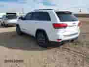 2019 Jeep Grand Cherokee Trailhawk z VIN 1C4RJFLG7KC726830, wystawiony jako IAAI lot #41448850 z przebiegiem 97 218 mil mil oraz . Historia ofert i sprzedaży dostępna na DreamBid. Obrazek 3.