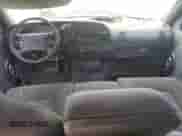 2000 Dodge 1500 с VIN 3B7HC13Z1YM210092, выставлен на аукционе Copart как лот 55453375 с пробегом 269 767 миль миль и Списание • Salvage title. История ставок и продаж доступна на DreamBid. Изображение 8.