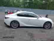 2023 Lexus IS 300 z VIN JTHD81F21P5050734, wystawiony jako IAAI lot #42464046 z przebiegiem 25 957 mil mil oraz . Historia ofert i sprzedaży dostępna na DreamBid. Obrazek 13.