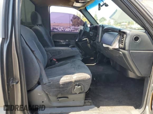 2002 Chevrolet Silverado 1500 LS with VIN 1GCEC14V82Z150008, listed as a Copart auction lot 58273165 with 357,104 mi miles and Salvage title. Bid and sale history available at DreamBid. Image 10.