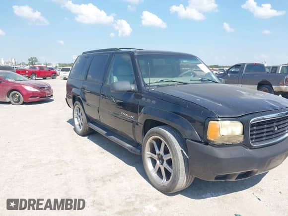 2000 Cadillac Escalade with VIN 1GYEK13R2YR142481, listed as a IAAI auction lot 43374377 with 167,749 mi miles and . Bid and sale history available at DreamBid. Image 6.