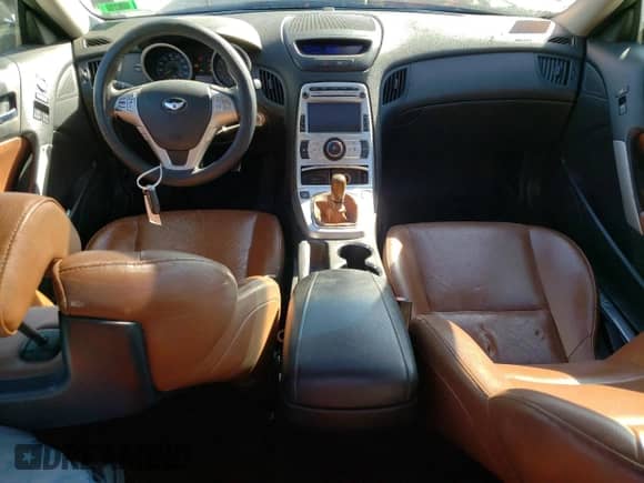 2010 Hyundai Genesis Coupe с VIN KMHHU6KH9AU040063, выставлен на аукционе Copart как лот 77981384 с пробегом 214 524 миль миль и Чистый • Clean title. История ставок и продаж доступна на DreamBid. Изображение 8.