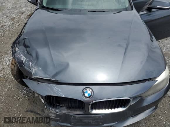 2015 BMW 3 Series 328i xDrive с VIN WBA3B5C51FF963164, выставлен на аукционе Copart как лот 63564395 с пробегом 160 297 миль миль и Списание • Salvage title. История ставок и продаж доступна на DreamBid. Изображение 11.