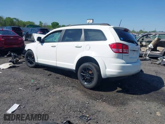 2020 Dodge Journey SE Value with VIN 3C4PDCAB6LT251083, listed as a IAAI auction lot 41967289 with Not provided miles and . Bid and sale history available at DreamBid. Image 3.