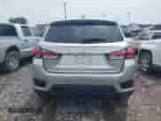 2021 Mitsubishi Outlander ES z VIN JA4ARUAUXMU034927, wystawiony jako IAAI lot #42539567 z przebiegiem 54 473 mil mil oraz . Historia ofert i sprzedaży dostępna na DreamBid. Obrazek 16.