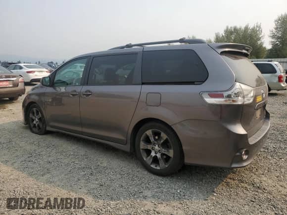 2011 Toyota Sienna SE with VIN 5TDXK3DC8BS106629, listed as a Copart auction lot 71554715 with 144,579 mi miles and Salvage title. Bid and sale history available at DreamBid. Image 2.