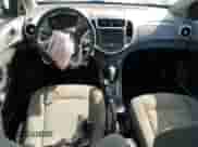 2018 Chevrolet Sonic LS с VIN 1G1JB5SH5J4104243, выставлен на аукционе Copart как лот 51406164 с пробегом 52 152 миль миль и Чистый • Clean title. История ставок и продаж доступна на DreamBid. Изображение 8.