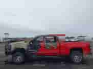 2016 Chevrolet Silverado 2500HD LTZ z VIN 1GC1KWE89GF270352, wystawiony jako IAAI lot #43078955 z przebiegiem Nie podano mil oraz . Historia ofert i sprzedaży dostępna na DreamBid. Obrazek 13.