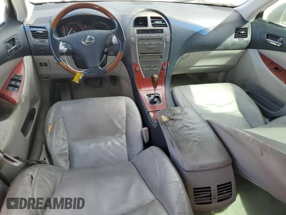 2007 Lexus ES 330 z VIN JTHBJ46GX72060608, wystawiony jako Copart lot #86456835 z przebiegiem 164 957 mil mil oraz Szkoda całkowita • Salvage title. Historia ofert i sprzedaży dostępna na DreamBid. Obrazek 8.