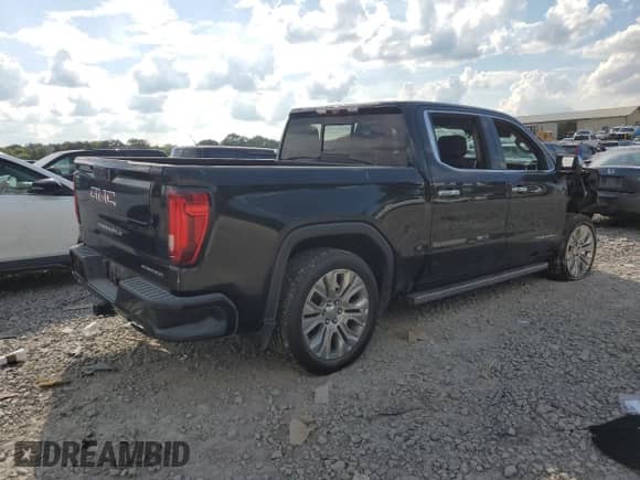 2020 GMC Sierra 1500 Denali with VIN 1GTU9FEL4LZ202773, listed as a Copart auction lot 68650165 with 101,531 mi miles and Salvage title. Bid and sale history available at DreamBid. Image 3.