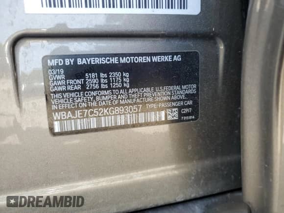 2019 BMW 5 Series 540i xDrive z VIN WBAJE7C52KG893057, wystawiony jako Copart lot #66627675 z przebiegiem Nie podano mil oraz Szkoda całkowita • Salvage title. Historia ofert i sprzedaży dostępna na DreamBid. Obrazek 12.