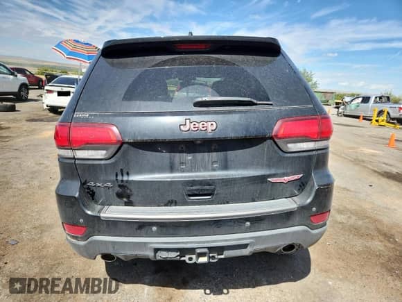 2018 Jeep Grand Cherokee Trailhawk с VIN 1C4RJFLG0JC250340, выставлен на аукционе Copart как лот 70388275 с пробегом 78 384 миль миль и Списание • Salvage title. История ставок и продаж доступна на DreamBid. Изображение 6.
