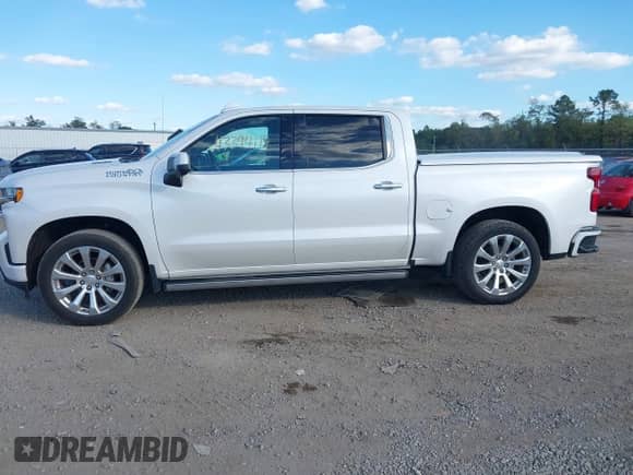 2021 Chevrolet Silverado 1500 High Country with VIN 3GCUYHET6MG315852, listed as a IAAI auction lot 43394114 with 181,491 mi miles and . Bid and sale history available at DreamBid. Image 14.