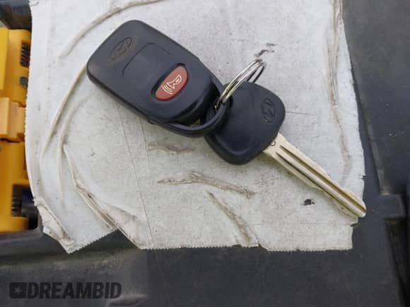 2015 Hyundai Elantra SE with VIN 5NPDH4AE4FH622446, listed as a IAAI auction lot 43477070 with 131,860 mi miles and . Bid and sale history available at DreamBid. Image 11.