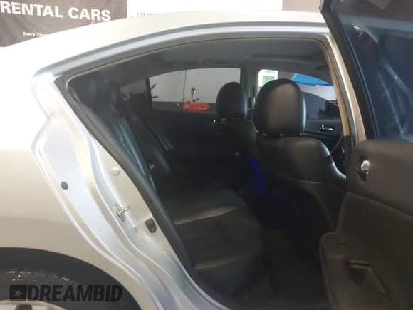 2014 Nissan Maxima S z VIN 1N4AA5AP8EC442319, wystawiony jako IAAI lot #42947282 z przebiegiem 116 708 mil mil oraz . Historia ofert i sprzedaży dostępna na DreamBid. Obrazek 8.