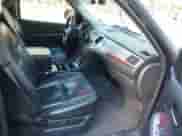 2009 Cadillac Escalade z VIN 1GYFK23299R124820, wystawiony jako IAAI lot #43530671 z przebiegiem 194 096 mil mil oraz . Historia ofert i sprzedaży dostępna na DreamBid. Obrazek 5.