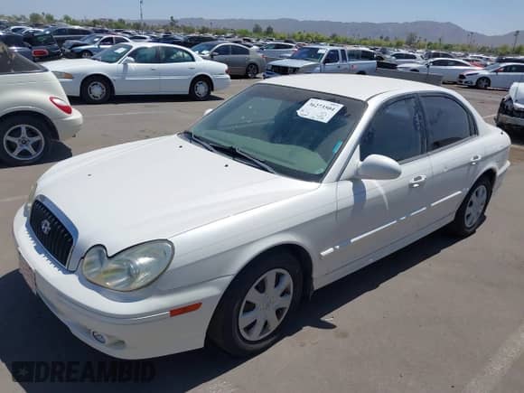 2004 Hyundai Sonata z VIN KMHWF25S04A940213, wystawiony jako IAAI lot #36273504 z przebiegiem 97 294 mil mil oraz . Historia ofert i sprzedaży dostępna na DreamBid. Obrazek 2.