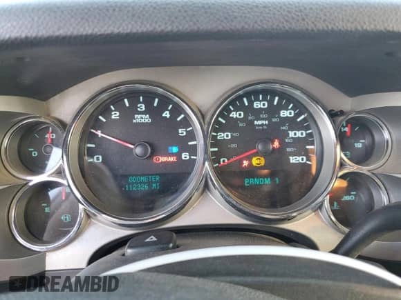 2007 Chevrolet Silverado 2500HD 1LT with VIN 1GCHK23K77F555945, listed as a Copart auction lot 47702665 with 112,326 mi miles and Salvage title. Bid and sale history available at DreamBid. Image 9.