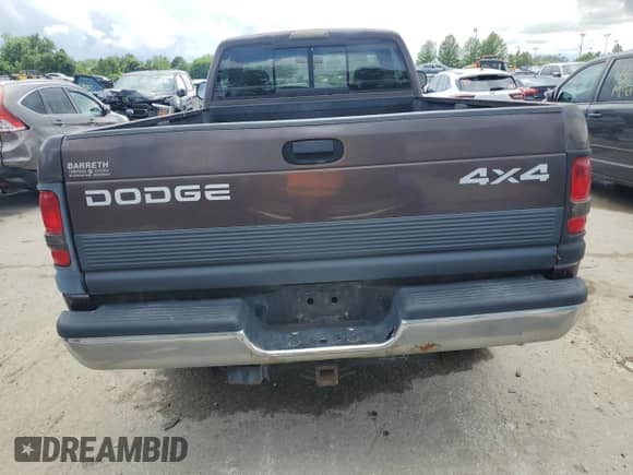 1998 Dodge 1500 with VIN 3B7HF16Z7WM271110, listed as a Copart auction lot 60812495 with 214,381 mi miles and Clean title. Bid and sale history available at DreamBid. Image 6.