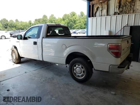 2012 Ford F-150 XL z VIN 1FTNF1CF9CKD27242, wystawiony jako Copart lot #62665505 z przebiegiem 202 023 mil mil oraz Szkoda całkowita • Salvage title. Historia ofert i sprzedaży dostępna na DreamBid. Obrazek 2.