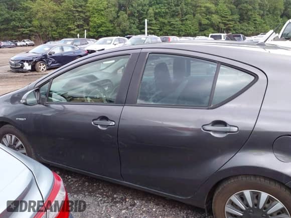 2012 Toyota Prius One z VIN JTDKDTB38C1005029, wystawiony jako IAAI lot #42611718 z przebiegiem 111 805 mil mil oraz . Historia ofert i sprzedaży dostępna na DreamBid. Obrazek 14.