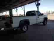 2007 Chevrolet Silverado 2500HD Work Truck z VIN 1GCHC24UX7E181480, wystawiony jako Copart lot #61087385 z przebiegiem 223 799 mil mil oraz Czysty tytuł • Clean title. Historia ofert i sprzedaży dostępna na DreamBid. Obrazek 3.