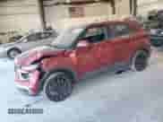 2024 Hyundai Venue SE z VIN KMHRB8A37RU310852, wystawiony jako Copart lot #56565905 z przebiegiem 32 475 mil mil oraz Szkoda całkowita • Salvage title. Historia ofert i sprzedaży dostępna na DreamBid. Obrazek 1.
