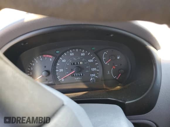 2002 Hyundai Accent GL с VIN KMHCG45C92U353198, выставлен на аукционе Copart как лот 68305654 с пробегом 130 594 миль миль и Чистый • Clean title. История ставок и продаж доступна на DreamBid. Изображение 9.