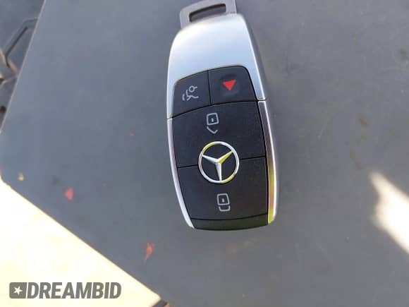 2022 Mercedes-Benz GLS 450 with VIN 4JGFF5KE2NA598796, listed as a IAAI auction lot 42678765 with 42,077 mi miles and . Bid and sale history available at DreamBid. Image 11.