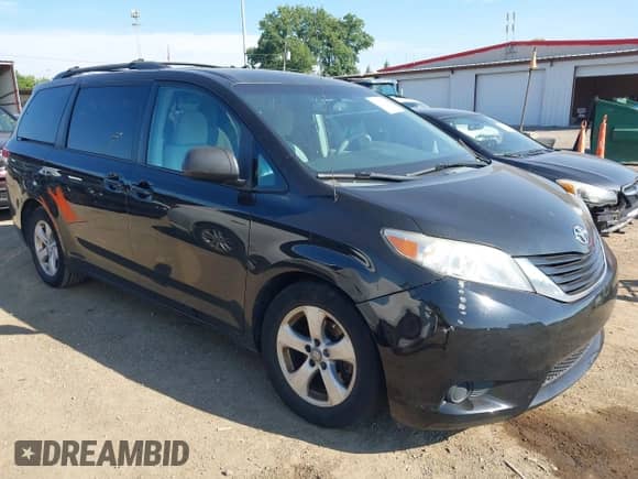 2012 Toyota Sienna LE AAS with VIN 5TDKK3DC5CS238128, listed as a IAAI auction lot 43015762 with 298,422 mi miles and . Bid and sale history available at DreamBid. Image 1.