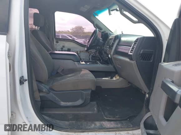 2018 Ford F-250 Platinum with VIN 1FT7W2BT7JEB09060, listed as a IAAI auction lot 43505578 with 283,434 mi miles and . Bid and sale history available at DreamBid. Image 5.