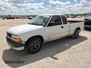 2001 Chevrolet S-10 LS Xtreme с VIN 1GCCS195818185316, выставлен на аукционе Copart как лот 81649825 с пробегом 219 570 миль миль и Списание • Salvage title. История ставок и продаж доступна на DreamBid. Изображение 1.