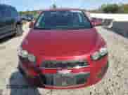 2012 Chevrolet Sonic LT z VIN 1G1JC5SH0C4144875, wystawiony jako Copart lot #83952345 z przebiegiem 73 713 mil mil oraz Szkoda całkowita • Salvage title. Historia ofert i sprzedaży dostępna na DreamBid. Obrazek 5.