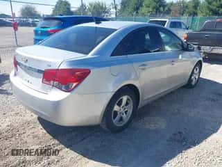 2012 Chevrolet Cruze 1LT z VIN 1G1PF5SC2C7145546, wystawiony jako IAAI lot #43392651 z przebiegiem 63 636 mil mil oraz . Historia ofert i sprzedaży dostępna na DreamBid. Obrazek 4.