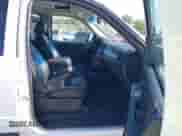 2010 Chevrolet Avalanche LT with VIN 3GNVKFE0XAG267355, listed as a IAAI auction lot 42598180 with Not provided miles and . Bid and sale history available at DreamBid. Image 5.