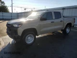 2023 Chevrolet Colorado 2WD Work Truck z VIN 1GCGSBEC3P1176133, wystawiony jako Copart lot #86665585 z przebiegiem 34 800 mil mil oraz Czysty tytuł • Clean title. Historia ofert i sprzedaży dostępna na DreamBid. Obrazek 1.