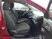 2018 Chevrolet Sonic LT z VIN 1G1JD5SH0J4109229, wystawiony jako IAAI lot #42897541 z przebiegiem 62 529 mil mil oraz . Historia ofert i sprzedaży dostępna na DreamBid. Obrazek 5.